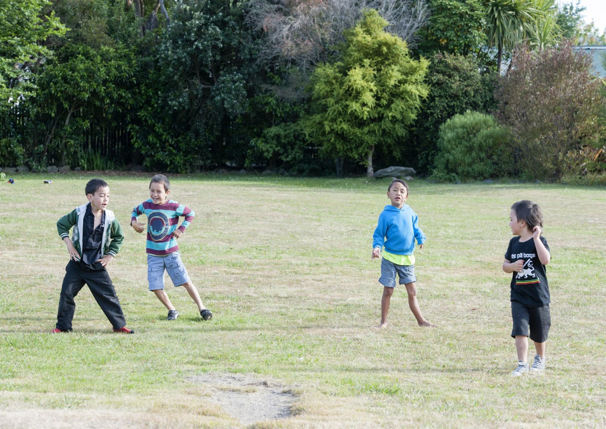 Celebration Weekend Nov 2014  - Te Atiawa tamariki - Waikawa Marae Atea 