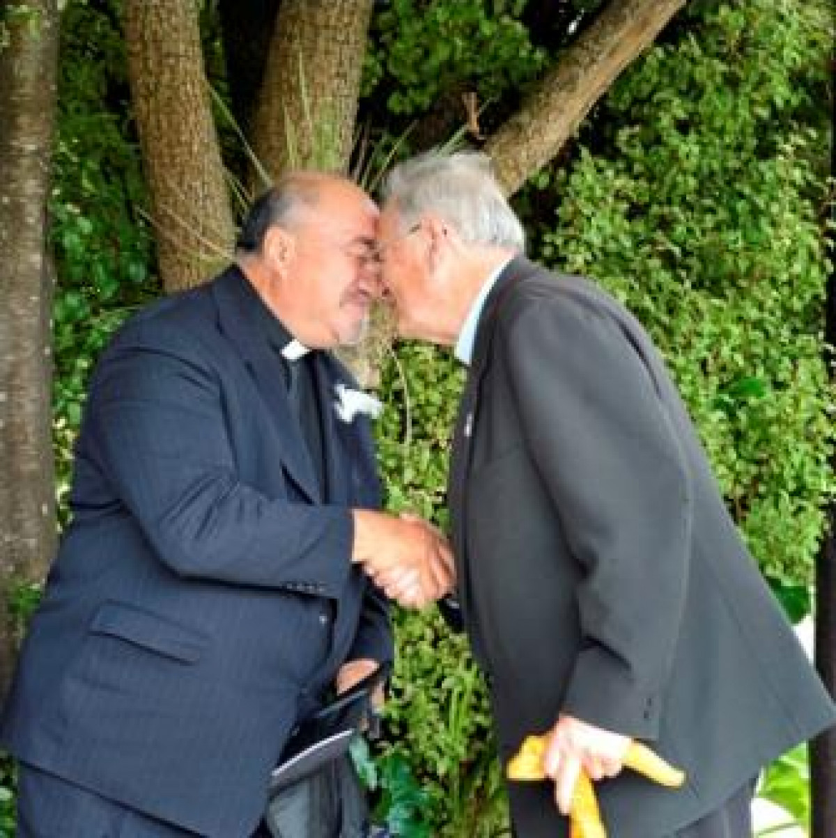 Settlement Signing Dec 2012  - Trustee Harvey Ruru & Kaumatua Graeme Grennell_21 Dec 2012<br />
 